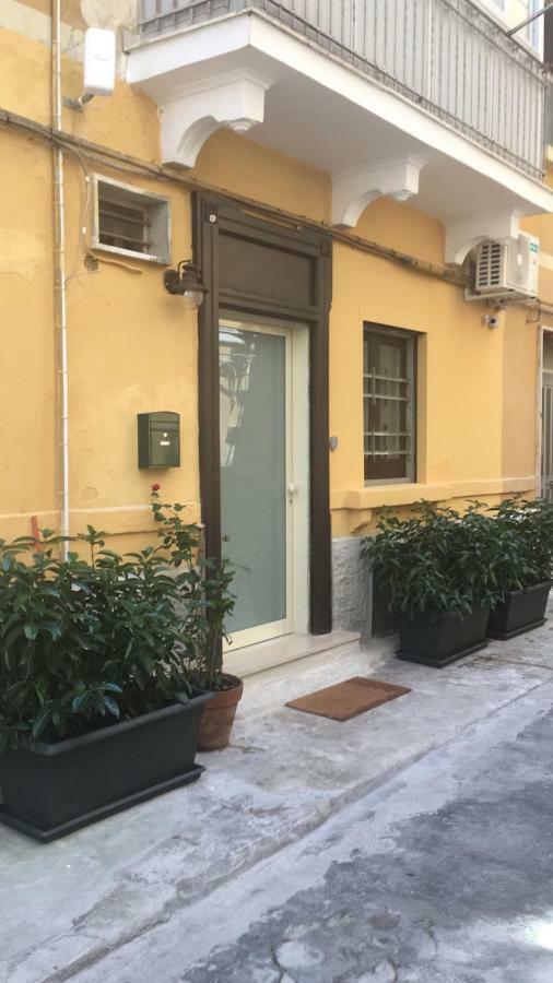 Apartament Signorile Street - Near The Sea